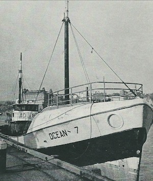 Ocean 7 (bow) arrives in Scarborough